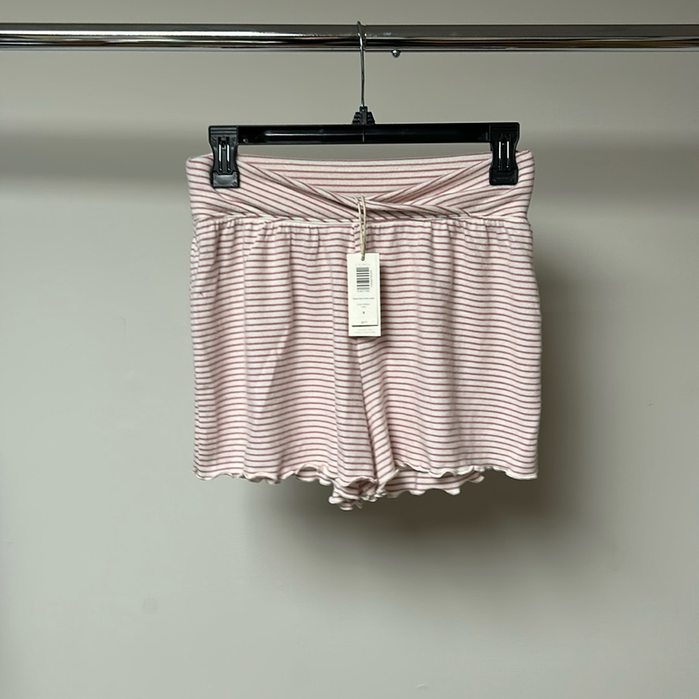 Z supply crossover stripe short lilac punch